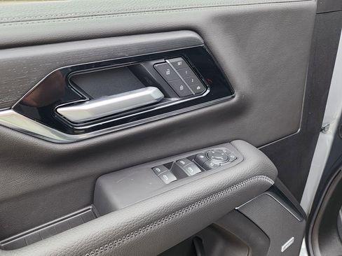New 2026 GMC Yukon Denali AWD/4WD image 13