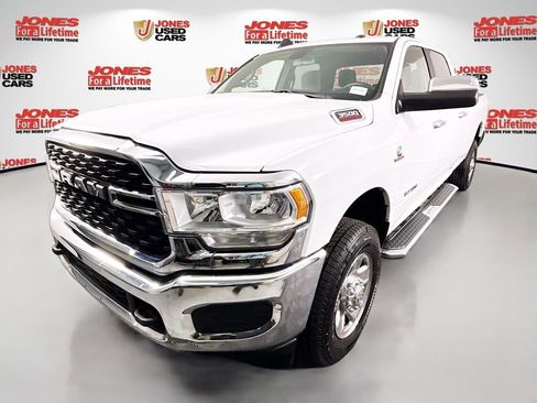 Used 2022 RAM 3500 Big Horn image 13