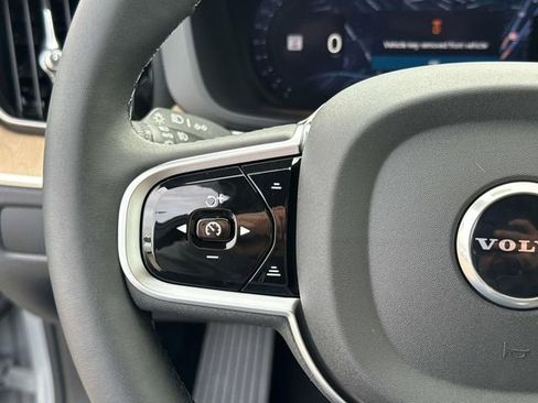 New 2026 Volvo XC60 B5 Plus w/ Climate Package image 25