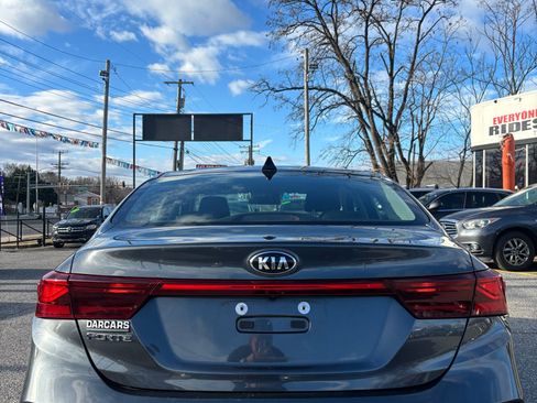 Used 2020 Kia Forte LXS image 2