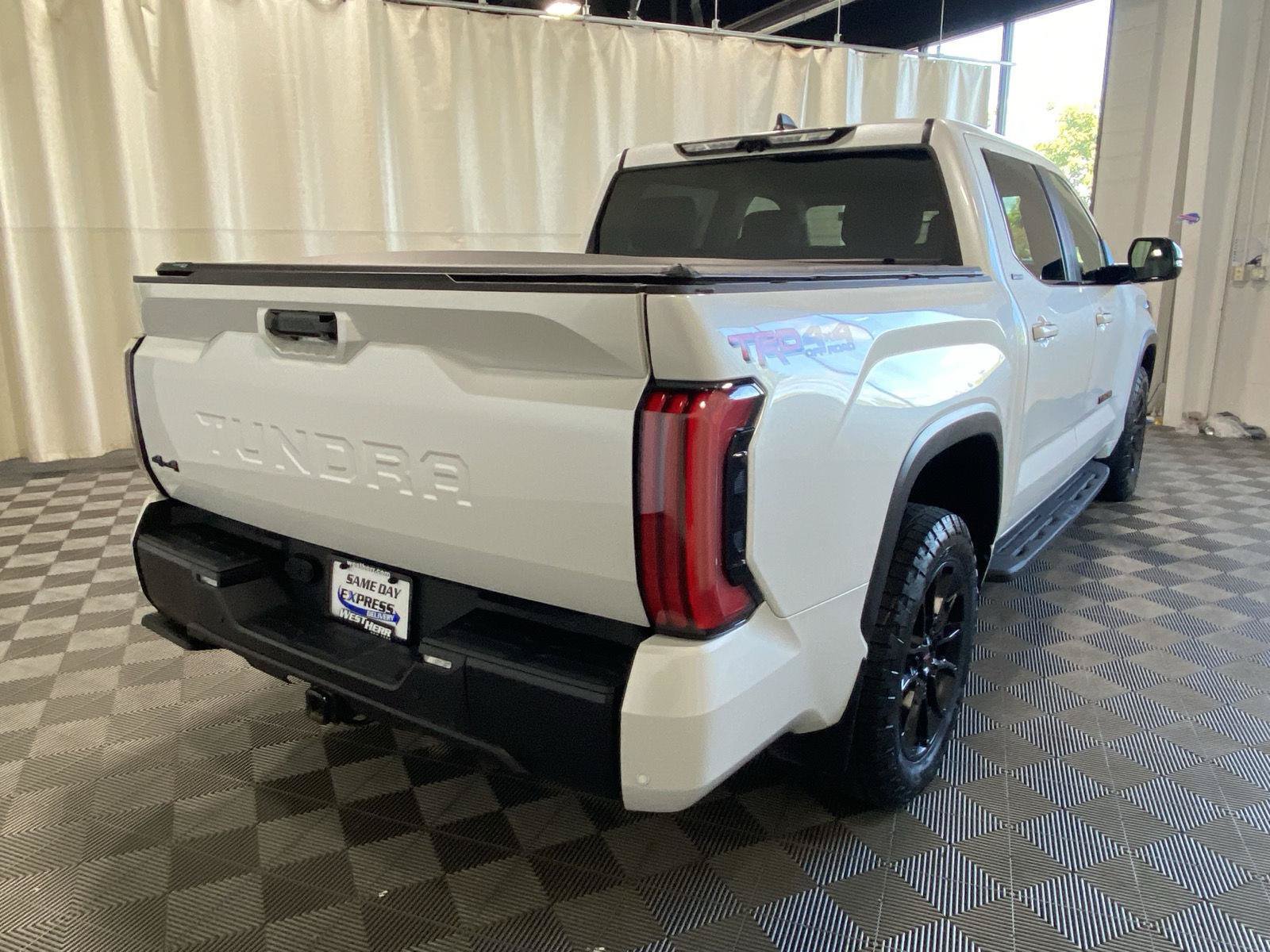 Used 2024 Toyota Tundra Limited w/ TRD Off-Road Package AWD/4WD image 15