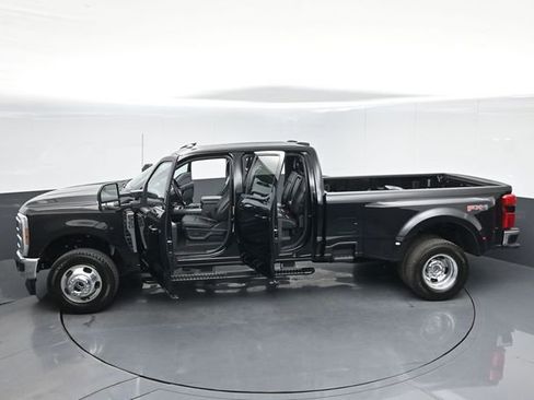 Used 2026 Ford F350 Lariat w/ Lariat Premium Package AWD/4WD image 59