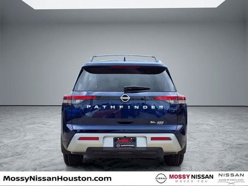 Certified 2024 Nissan Pathfinder SL AWD/4WD image 6