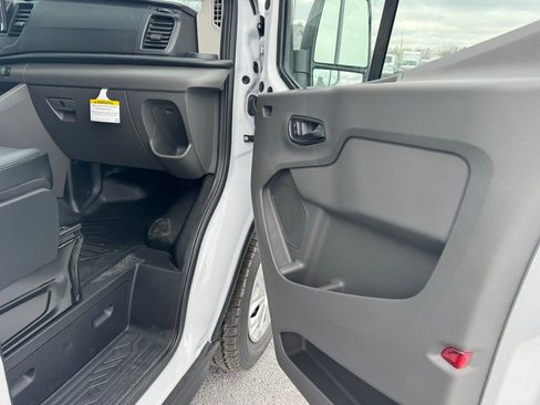 New 2026 Ford Transit 250 148 Medium Roof image 10