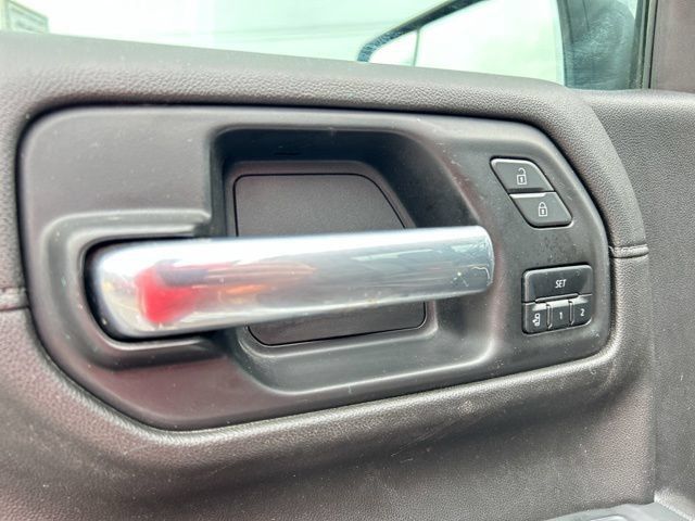 Used 2021 GMC Sierra 1500 SLT AWD/4WD image 29