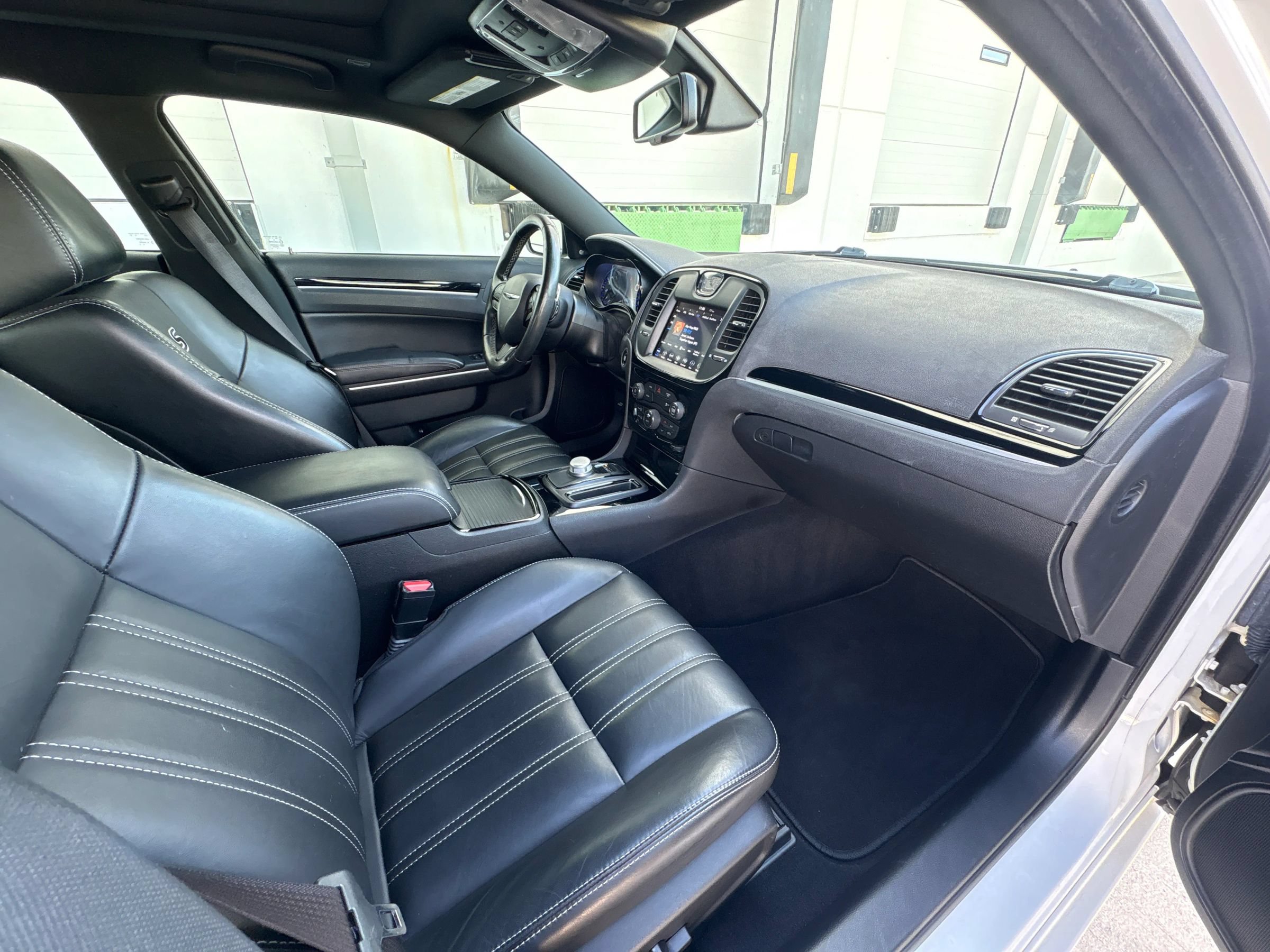 Used 2019 Chrysler 300 S RWD image 16