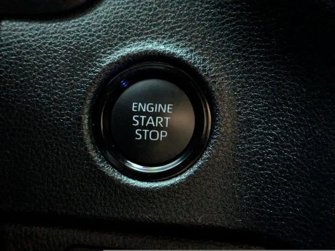 Used 2025 Toyota Tundra SR image 28