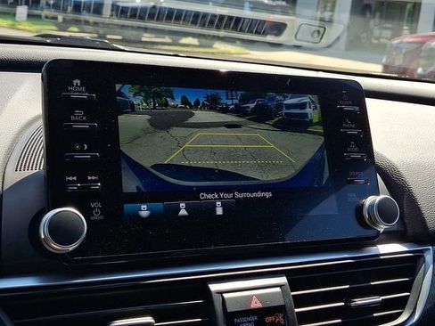 Used 2021 Honda Accord Sport image 17
