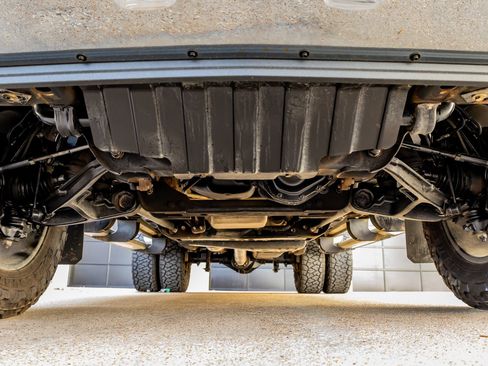 Used 2023 Chevrolet Silverado 3500 High Country w/ Technology Package image 14