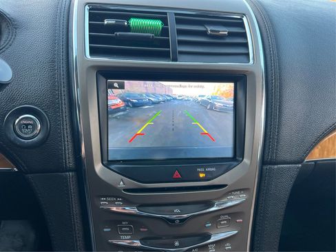 Used 2013 Lincoln MKX AWD image 28