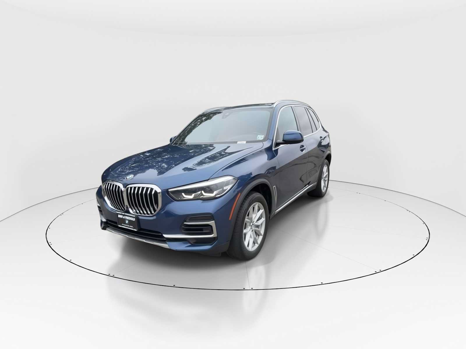 Used 2023 BMW X5 xDrive40i w/ Premium Package AWD/4WD image 4