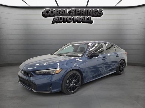 Used 2025 Honda Civic Sport image 3