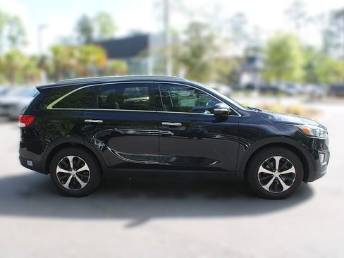 Used 2016 Kia Sorento EX image 13