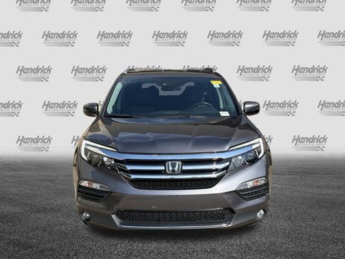 Used 2017 Honda Pilot Elite image 3