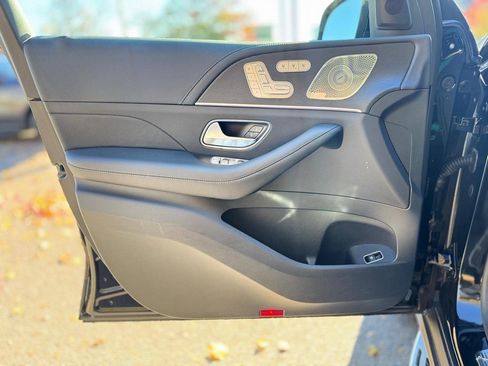 Used 2024 Mercedes-Benz GLE 350 4MATIC image 11