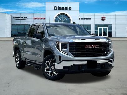 Used 2024 GMC Sierra 1500 Pro w/ Pro Value Package