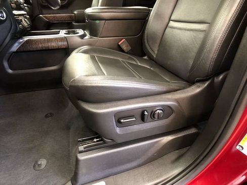 Used 2019 GMC Sierra 1500 Denali w/ Denali Ultimate Package AWD/4WD image 11