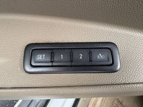 Used 2016 Chevrolet Tahoe LTZ AWD/4WD image 23