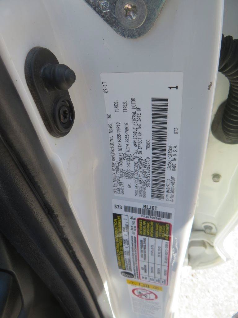 Used 2018 Toyota Tundra SR5 AWD/4WD image 29
