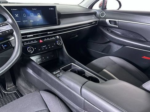 Used 2025 Hyundai Sonata SEL FWD image 36