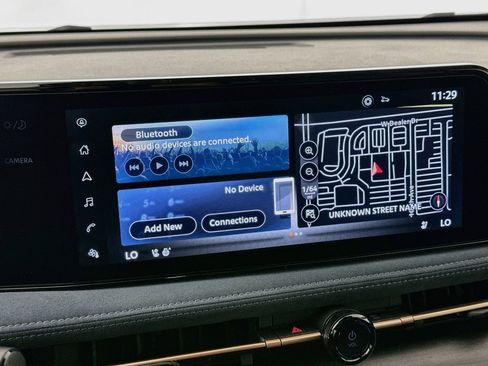 Used 2024 Nissan Ariya AWD image 21