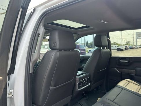 Used 2021 GMC Sierra 1500 Denali w/ Denali Ultimate Package AWD/4WD image 19