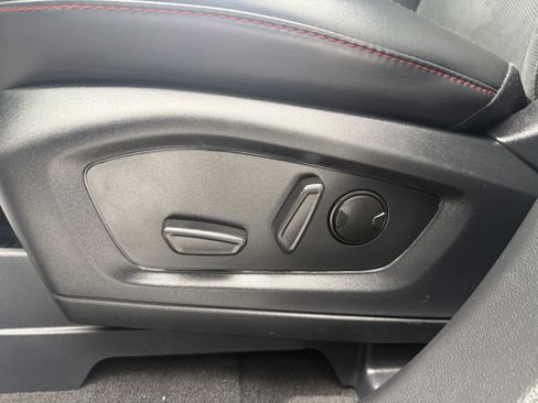 Used 2025 Ford Explorer ST image 35