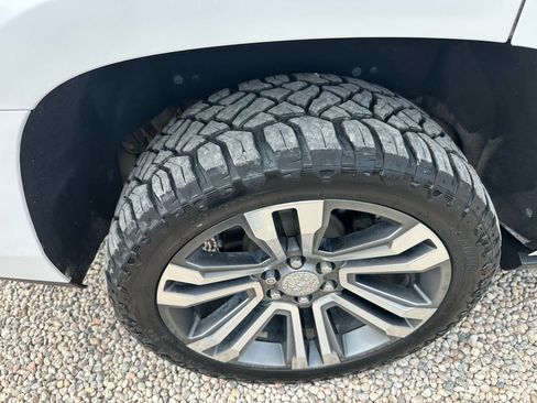 Used 2019 GMC Yukon Denali w/ Denali Ultimate Package AWD/4WD image 38