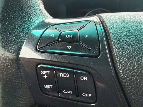 Used 2016 Ford Explorer XLT w/ Equipment Group 202A image 22