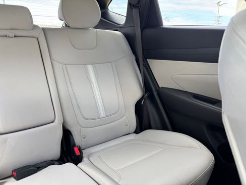 Used 2025 Hyundai Tucson SEL FWD image 39