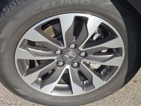 Certified 2024 Honda Odyssey EX-L image 11