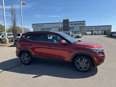 Used 2021 Kia Seltos S image 1