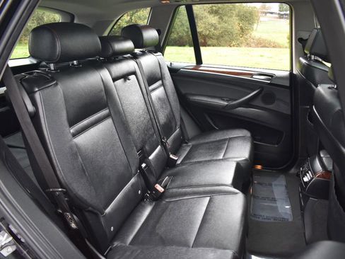 Used 2010 BMW X5 xDrive30i image 40