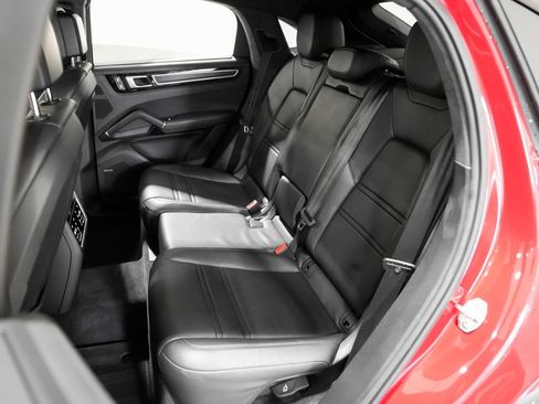 Used 2023 Porsche Cayenne GTS image 30