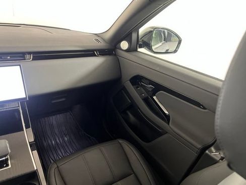 Used 2026 Land Rover Range Rover Evoque Dynamic SE AWD/4WD image 21