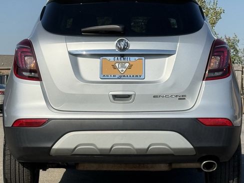 Used 2021 Buick Encore Preferred image 4