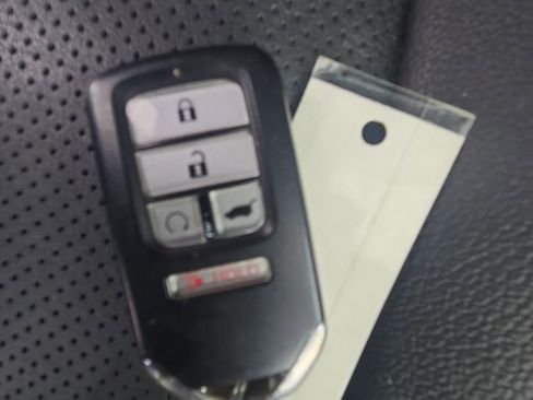 Used 2022 Honda Pilot TrailSport image 35
