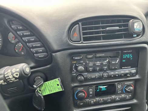 Used 2001 Chevrolet Corvette Convertible w/ Preferred Equipment Group2 image 28