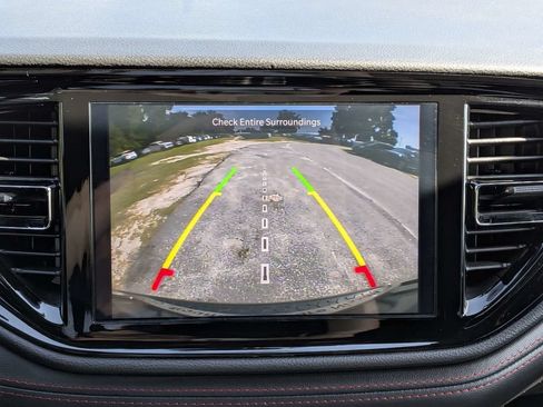 Used 2025 Dodge Durango GT AWD/4WD image 26