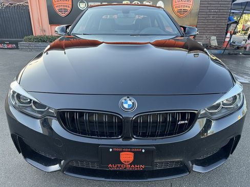 Used 2018 BMW M4 Coupe w/ Competition Package RWD image 3