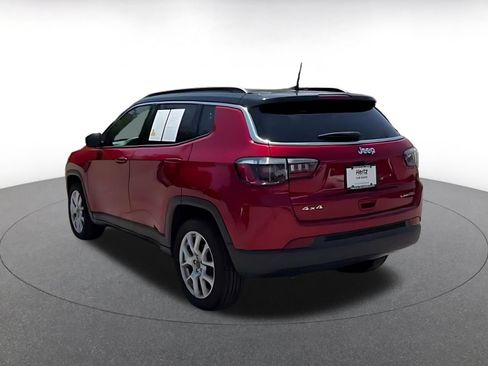 Used 2025 Jeep Compass Limited AWD/4WD image 10