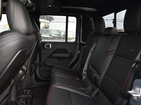 New 2026 Jeep Wrangler Unlimited Rubicon image 11