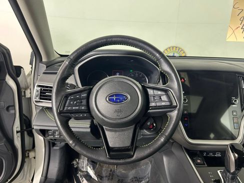Used 2025 Subaru Outback Onyx Edition AWD/4WD image 8
