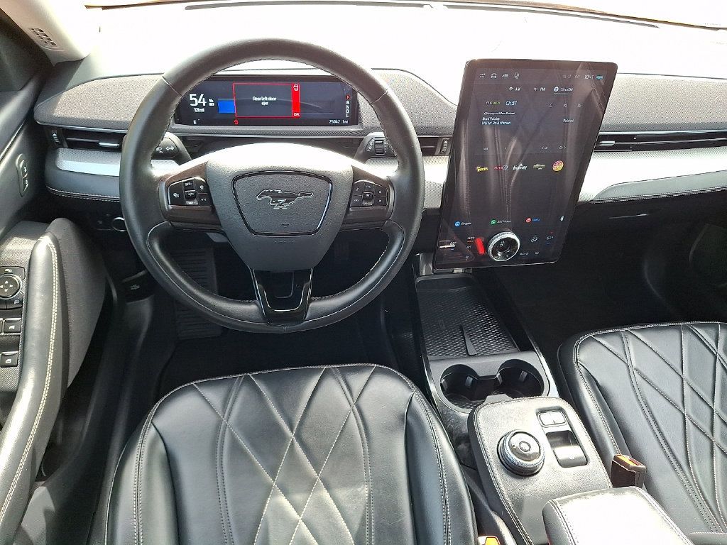 Certified 2022 Ford Mustang Mach-E Select RWD image 2