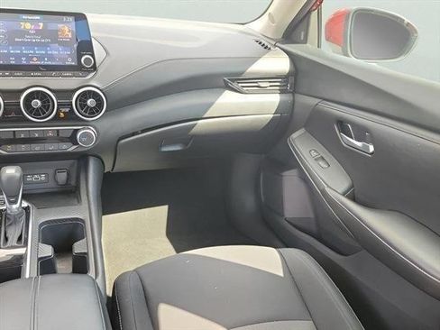 Used 2024 Nissan Sentra SV FWD image 15