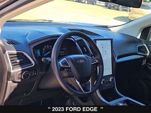 Used 2023 Ford Edge SEL w/ Convenience Package image 13
