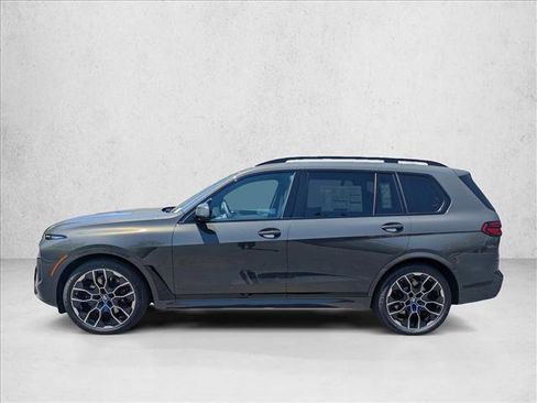 Used 2025 BMW X7 xDrive40i w/ M Sport Package image 9