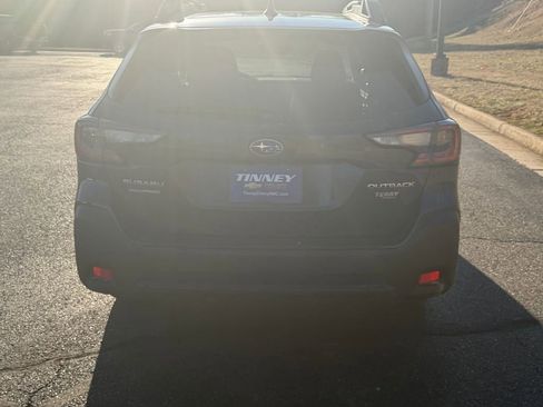 Used 2024 Subaru Outback Premium image 6