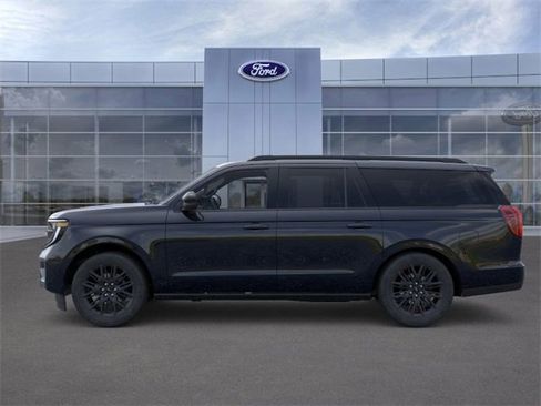 New 2026 Ford Expedition Max Platinum image 3
