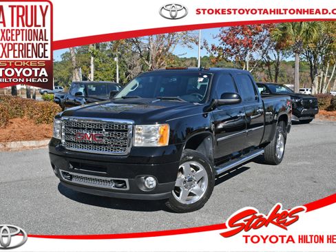 Used 2012 GMC Sierra 2500 Denali w/ Suspension Package, Off-Road image 1